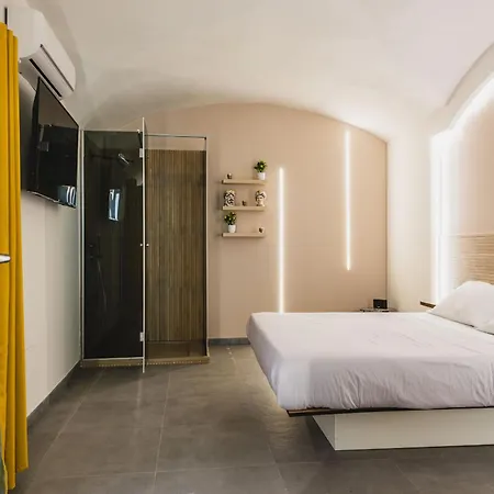 Cutrone Romantic By Wonderful Italy